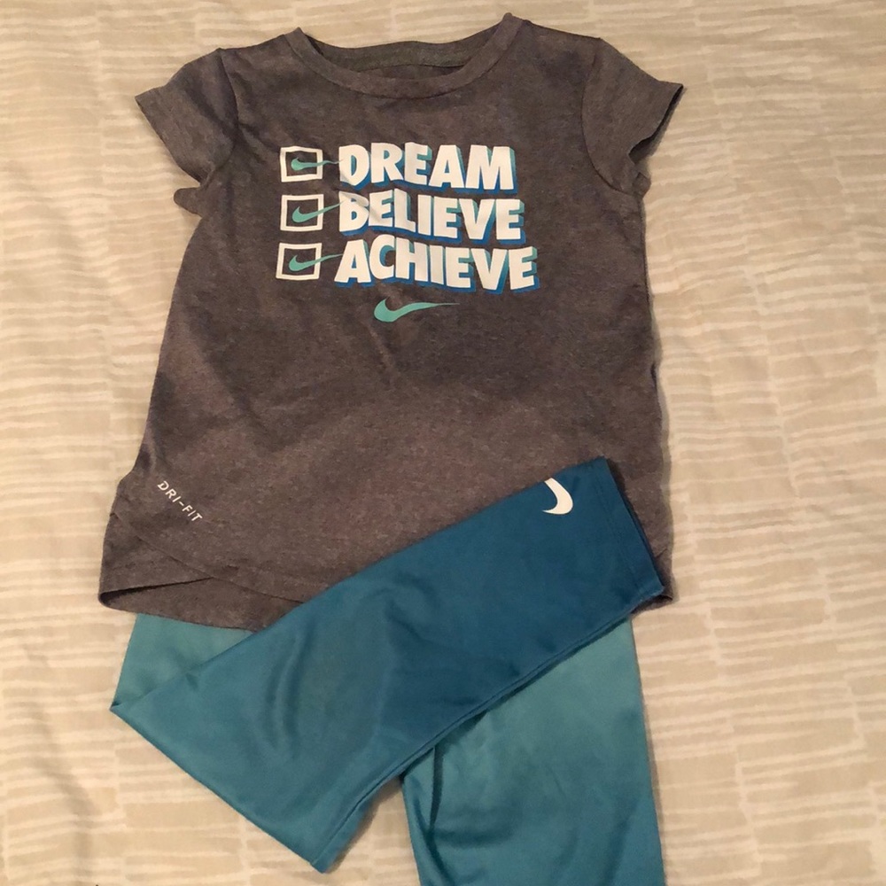 Nike toddler set